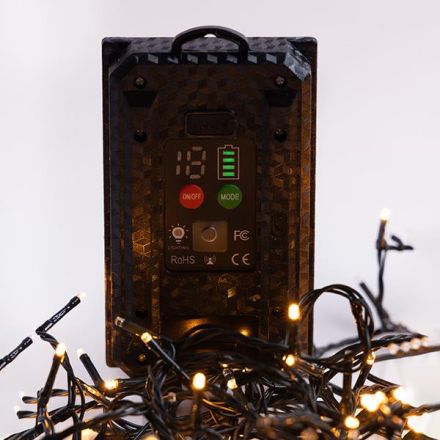 LINE, 480 LED 3mm, SOLAR PANEL 31V, LIGHT SENSOR, 3.7V 1800mAh, 12 M/F, REMOTE CONTROL (TIMER & DIMMER), GREEN PVC WIRE, WARM WHITE LED PER 5cm, LEAD WIRE 3m, IP44,