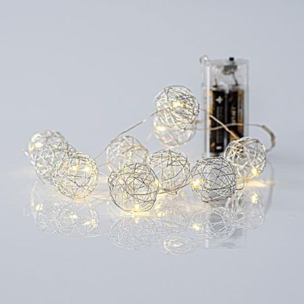 LINE, 10 MINI LED, METAL BALLS 3cm, BATTERY BOX 2xAA, SILVER COPPER WIRE, WARM WHITE LED PER 10cm, LEAD WIRE 50cm, IP20