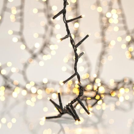 ΠΥΚΝΗ ΣΕΙΡΑ, 800 LED 3mm, 31V ΜΕΤΑΣΧΗΜΑΤΙΣΤΗ, 4 ΕΠΕΚΤΑΣΕΙΣ ΕΩΣ 2 ΣΕΤ, ΠΡΑΣΙΝΟ PVC ΚΑΛΩΔΙΟ, ΘΕΡΜΟ ΛΕΥΚΟ LED ANA 2cm, ΠΡΟΕΚΤΑΣΗ ΠΑΡΟΧΗΣ 3m, ΙΡ44