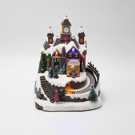 STATION, WITH CHRISTMAS TRAIN, LIGHTED, BATTERY OPERATED, 19x15x23cm