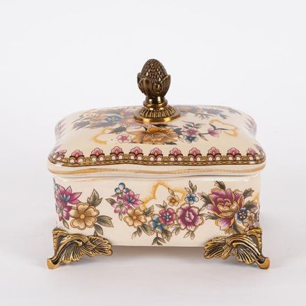 ΔΙΑΚΟΣΜΗΤΙΚΟ ΚΟΥΤΙ ΠΟΡΣΕΛΑΝΗ ΛΕΥΚΟ- ΧΡΥΣΟ 15x11x15cm