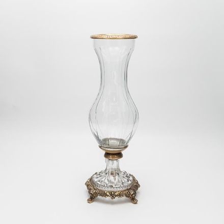 ΒΑΖΟ ΓΥΑΛΙΝΟ ΜΕ ΜΕΤΑΛΛΙΚΑ ΤΕΛΕΙΩΜΑΤΑ ΑΝΤΙΚΕ ΧΡΥΣΟ-ΔΙΑΦΑΝΕΣ ΓΥΑΛΙ 13x13x36cm